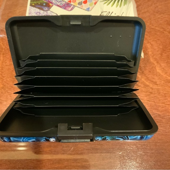 Elfish credit card holder - Picture 4 of 4